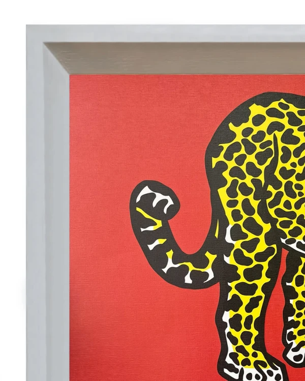 Jaguar al acecho - Naranja / Triangulito blanco grande - 50x37 cm