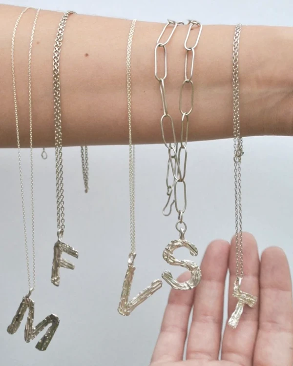 Collar Inicial - Plata