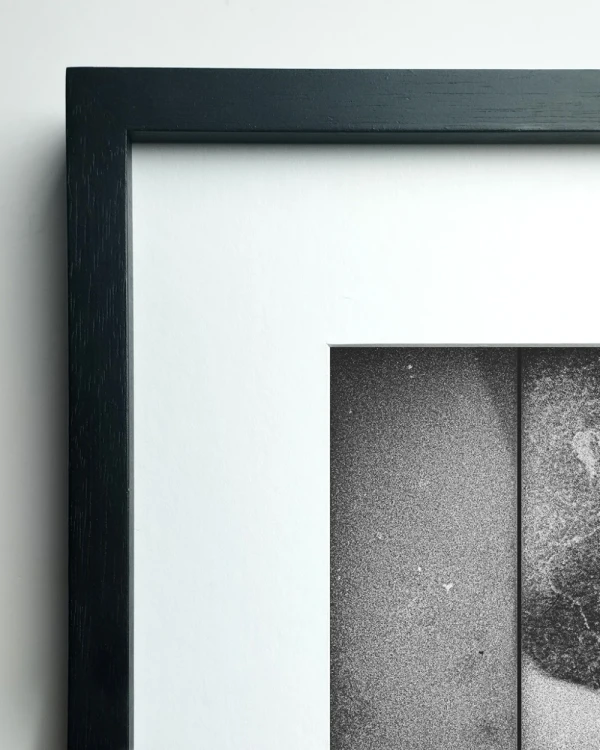 Rio - 90 x 60 / Marco en L recto negro