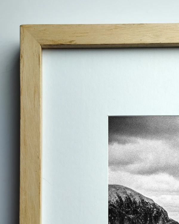 Escollera - Marco en L recto kiri / 90 x 60