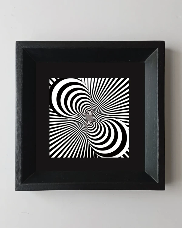 Romantisissmo - Triangulito negro mas passepartout negro