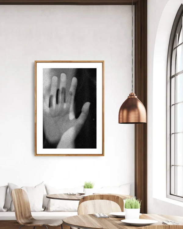 Us - 90 x 60 / Marco en L recto negro