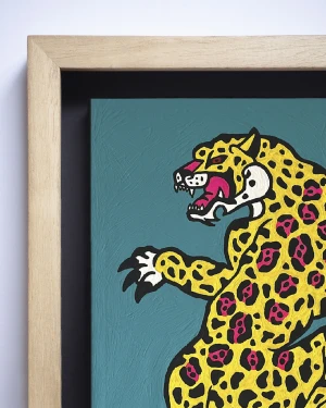 Jaguar Danzante - 50x70 / Marco marupá cera (2 ancho x 3,5 profundidad) + 3 cm de fondo Negro