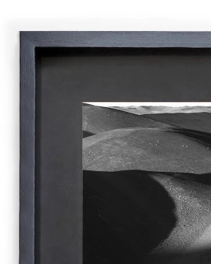 Cordillera - Marco tipo box negro con passepartout negro / 70 x 50