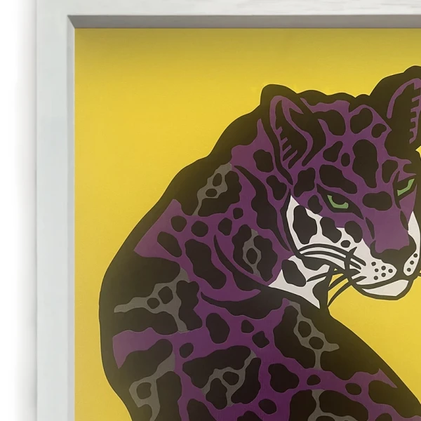 La mirada del jaguar - Púrpura / Marco Blanco 2 x 3,5cm Grande - 49x36 cm
