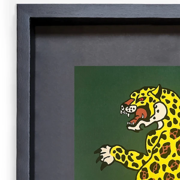 Jaguar Danzante - Verde / Marco negro con fondo negro  pequeño -  42x33 cm