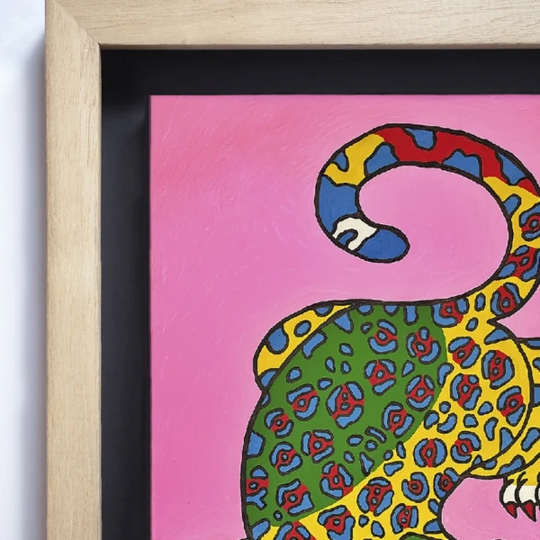 Jaguar Geométrico - 50x70 / Marco marupá cera (2 ancho x 3,5 profundidad) + 3 cm de fondo Negro