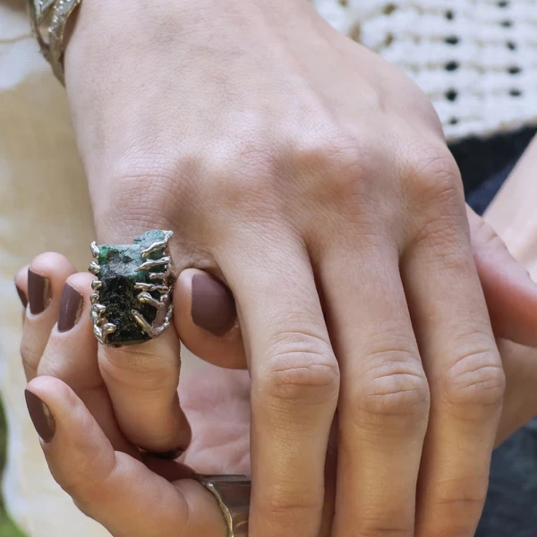 Anillo Roc - Oro / Negra / 1,89 cm