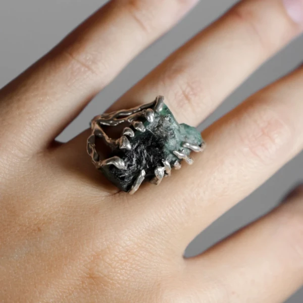 Anillo Roc - Color Plata / Color Piedra Verde / Diametro 1,98 cm