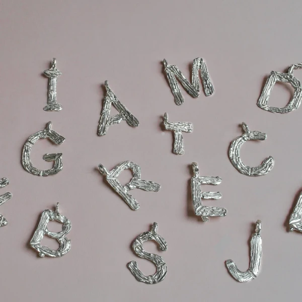 Collar Inicial - Oro