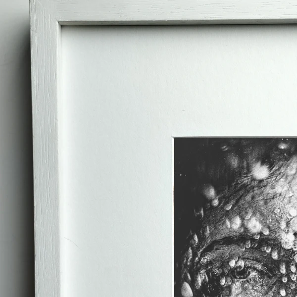 Ella - 90 x 60 / Marco en L recto blanco