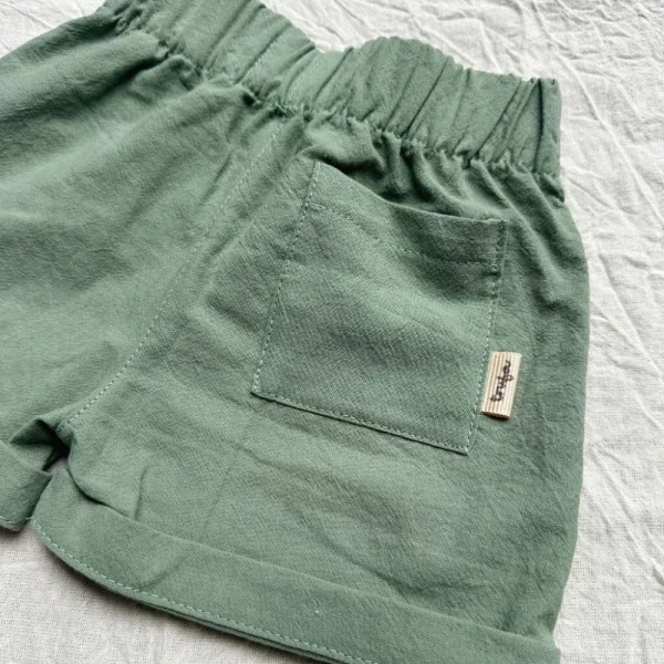 SHORT BUHO VERDE SECO