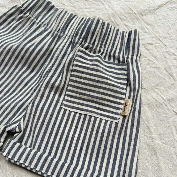 SHORT BUHO RAYADO