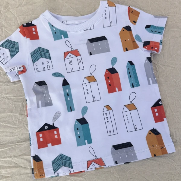 REMERA CASITA