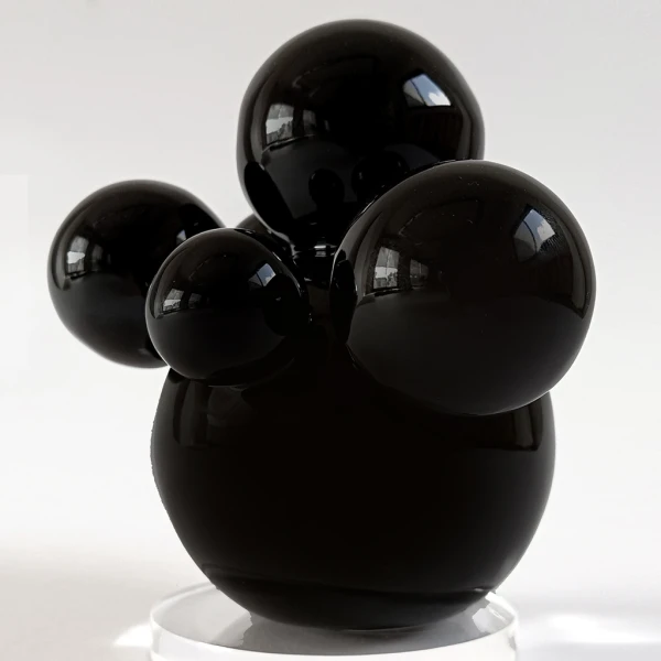 Molecule black