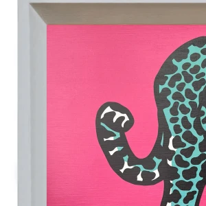 Jaguar al acecho - Rosa / Triangulito blanco pequeño -  35x26 cm