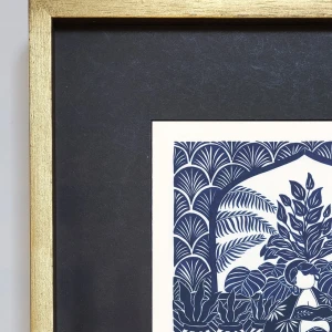 Musa - 30 x 42 / Marco recto en L de 1.5 dorada mas pasepartu negro