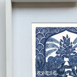 Musa - 30 x 42 / Marco box blanco liso mas paspartu blanco