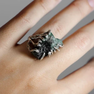 Anillo Roc - Color Plata / Color Piedra Negra / Diametro 1,83 cm