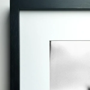 Tu mano - 90 x 60 / Marco en L recto negro