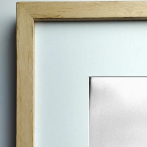 Tu mano - 90 x 60 / Marco en L recto kiri