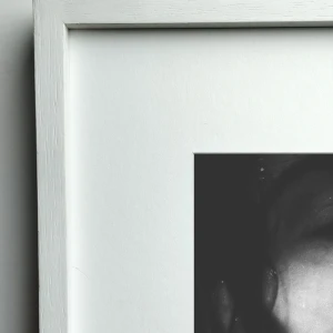 Cristal - 90 x 60 / Marco en L recto blanco