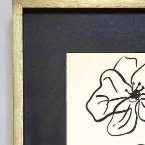 Flor - Marco chato dorado + passepartout negro