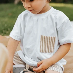 Remera bolsillo Arena