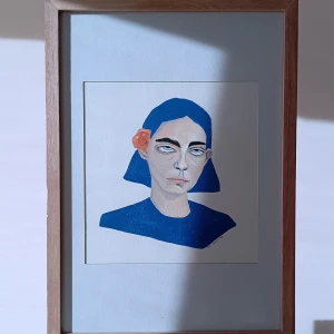 Caras azul